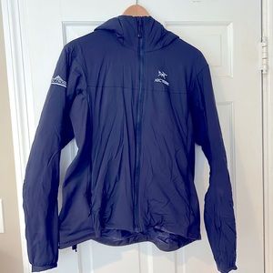 This is a women’s Large Arctyrx “Atom LT Hoody.